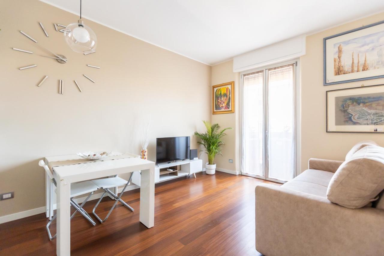 Rosselli 13 Milan Apartment Milão Exterior foto