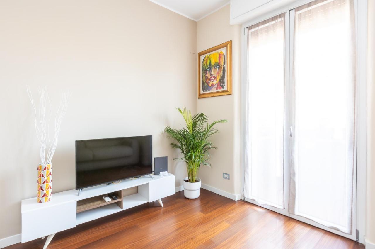 Rosselli 13 Milan Apartment Milão Exterior foto