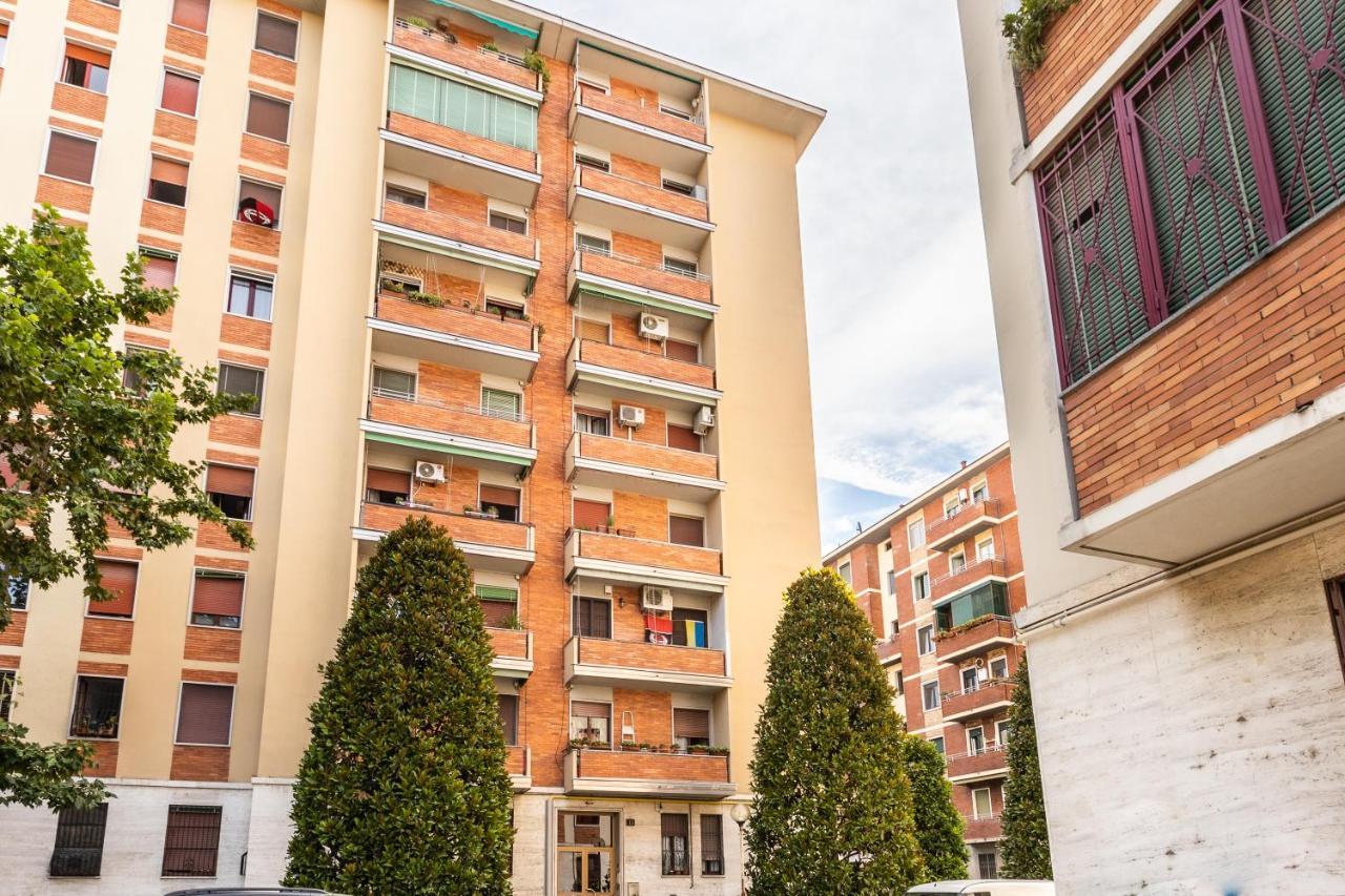 Rosselli 13 Milan Apartment Milão Exterior foto